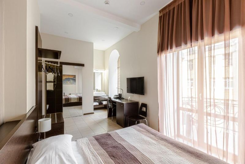 Готель Senator City Centre