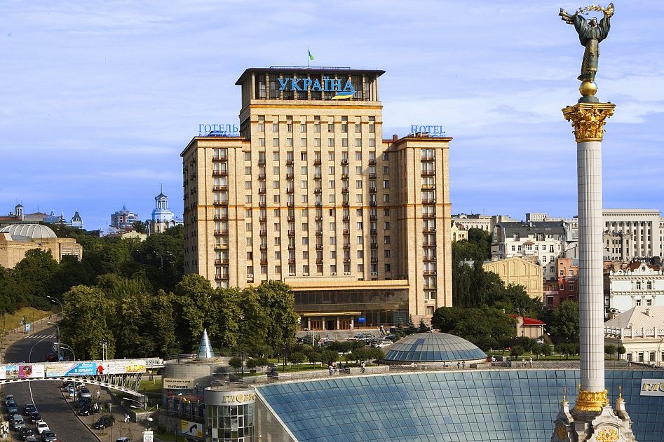 Готель Україна
