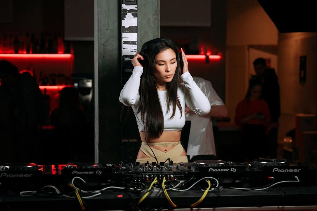 KURENI квітучі