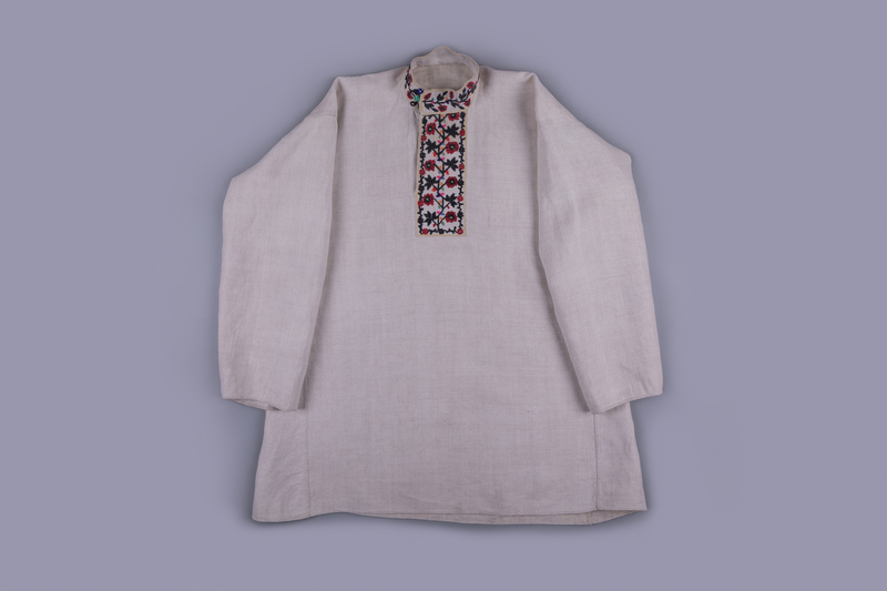 Чоловіча вишита сорочка з села Бакота, перша половина XX століття