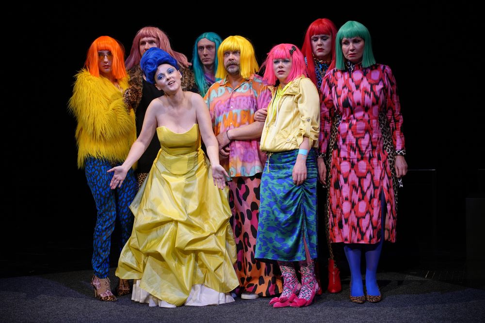 Вистава "Робота з тінню"