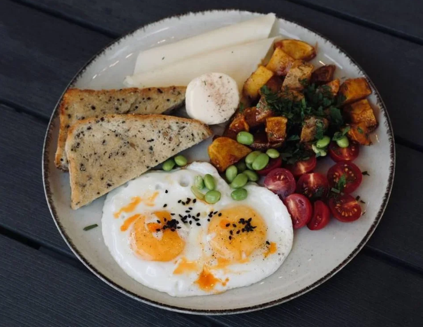 Сніданки у Hum:Hum