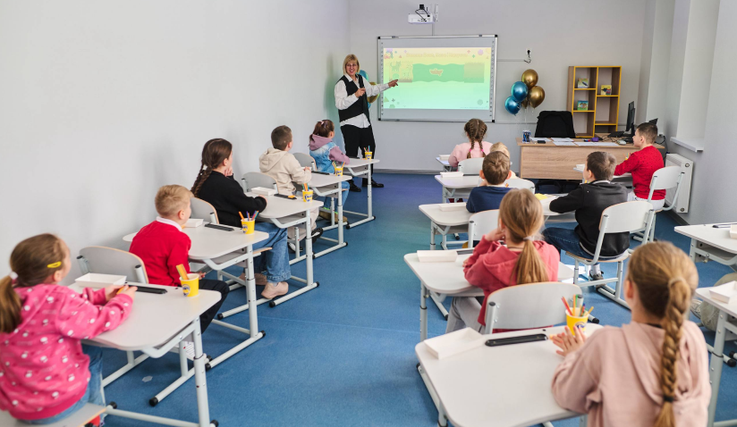 Відновлена початкова школа у Гостомелі знову запрацювала