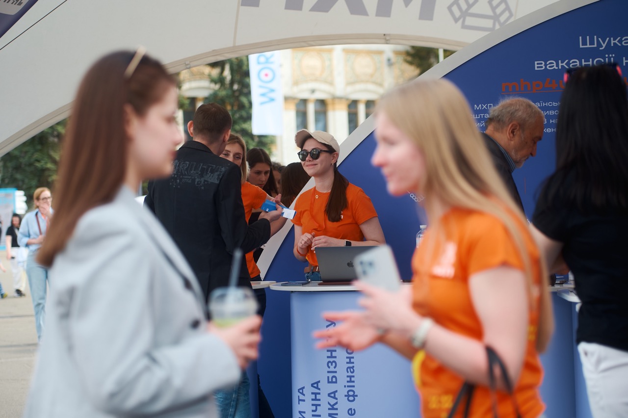 Як ШІ може допомогти знайти роботу