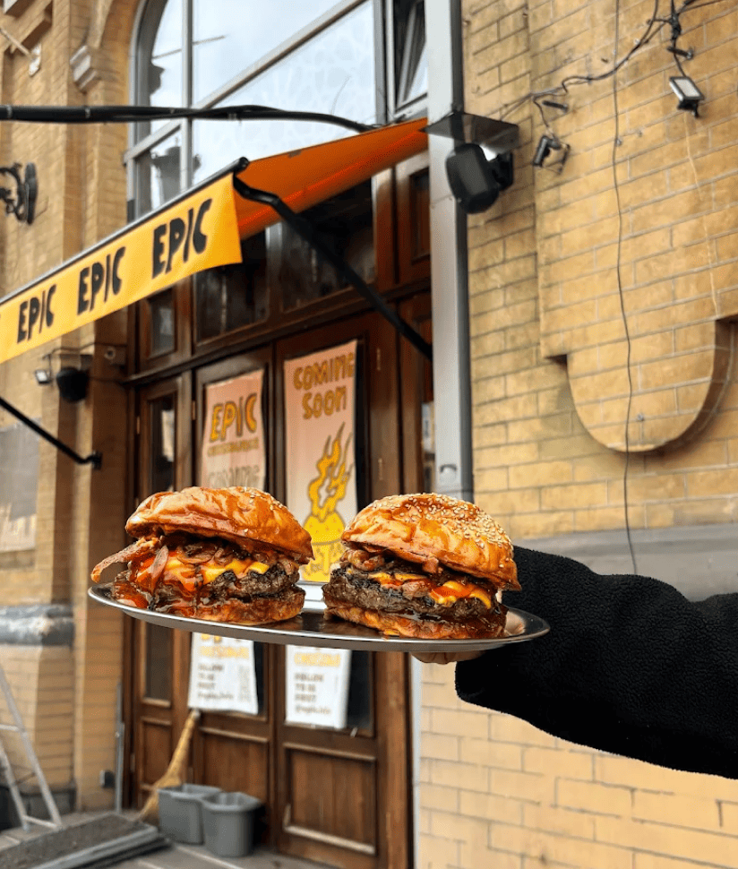 У Києві у квітні відкрилося кафе Epic Cheeseburger
