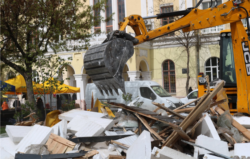 У Києві демонтували 61 незаконний об'єкт 