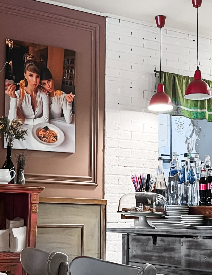 Сніданки у Very Tasty Cafe