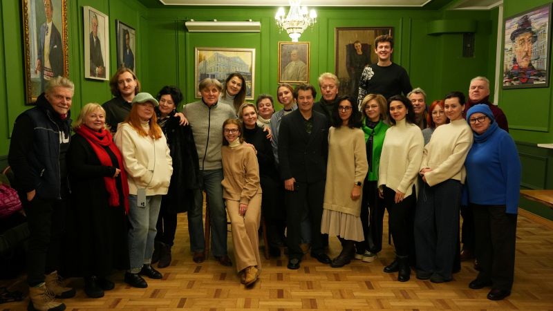 Вистава Там, де заходить сонце