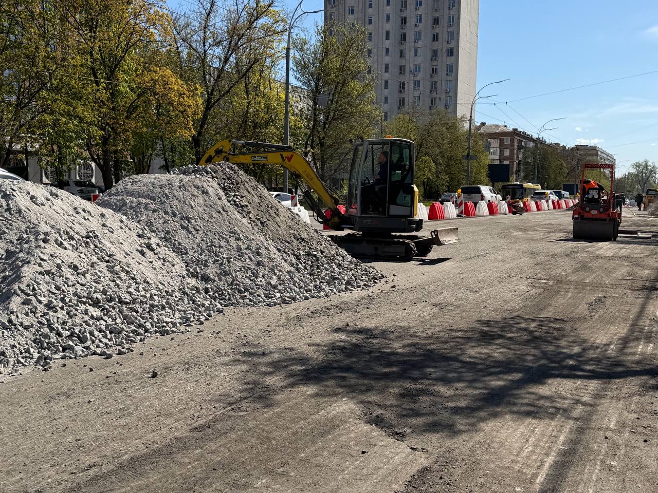 Проспект Валерія Лобановського закрили на ремонт. Фото: КМДА