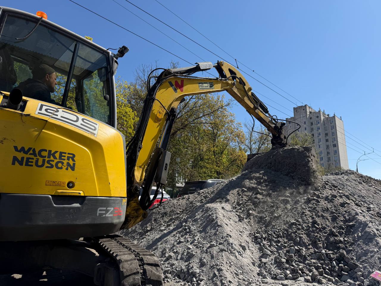 Проспект Валерія Лобановського закрили на ремонт. Фото: КМДА