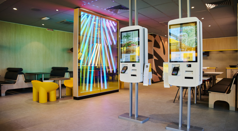 McDonald's відкрився біля озера Сонячне