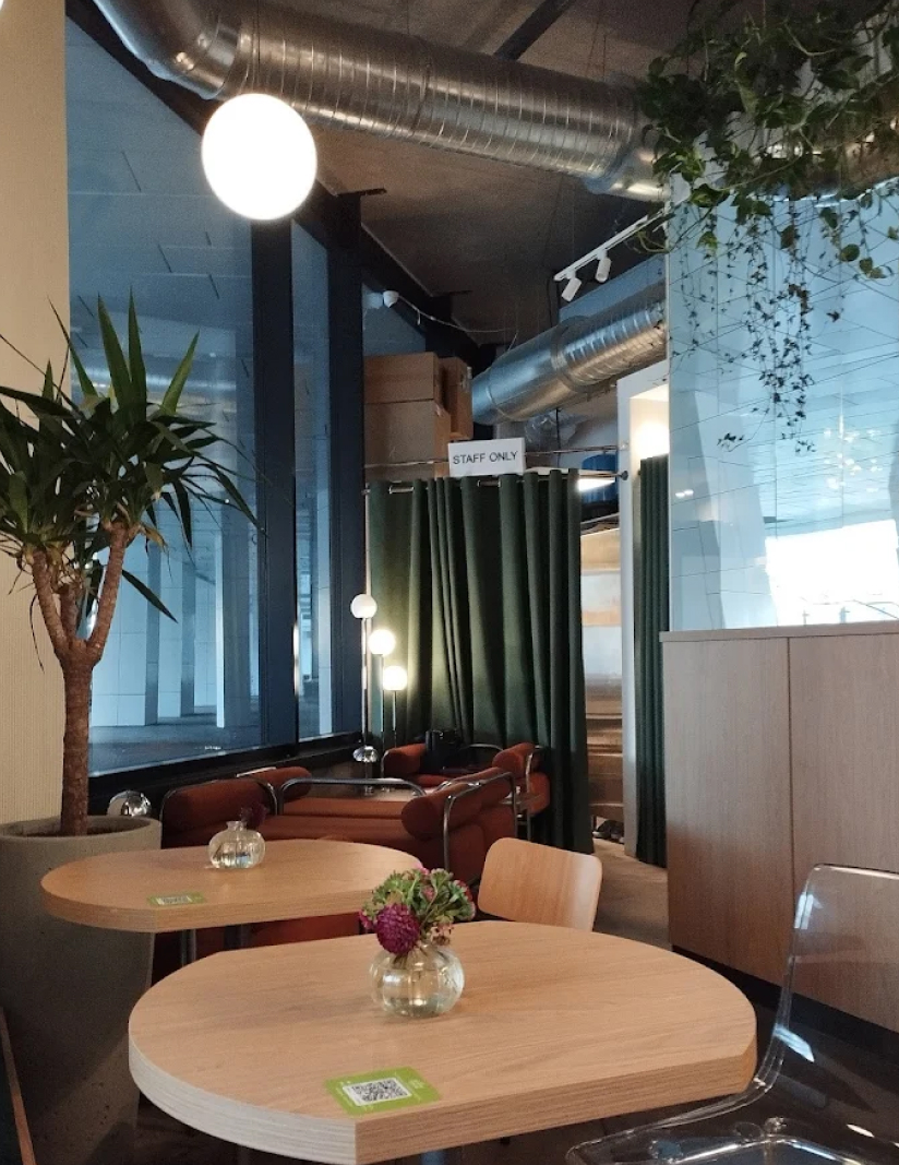 Сніданки у Mood Food coffee & eatery