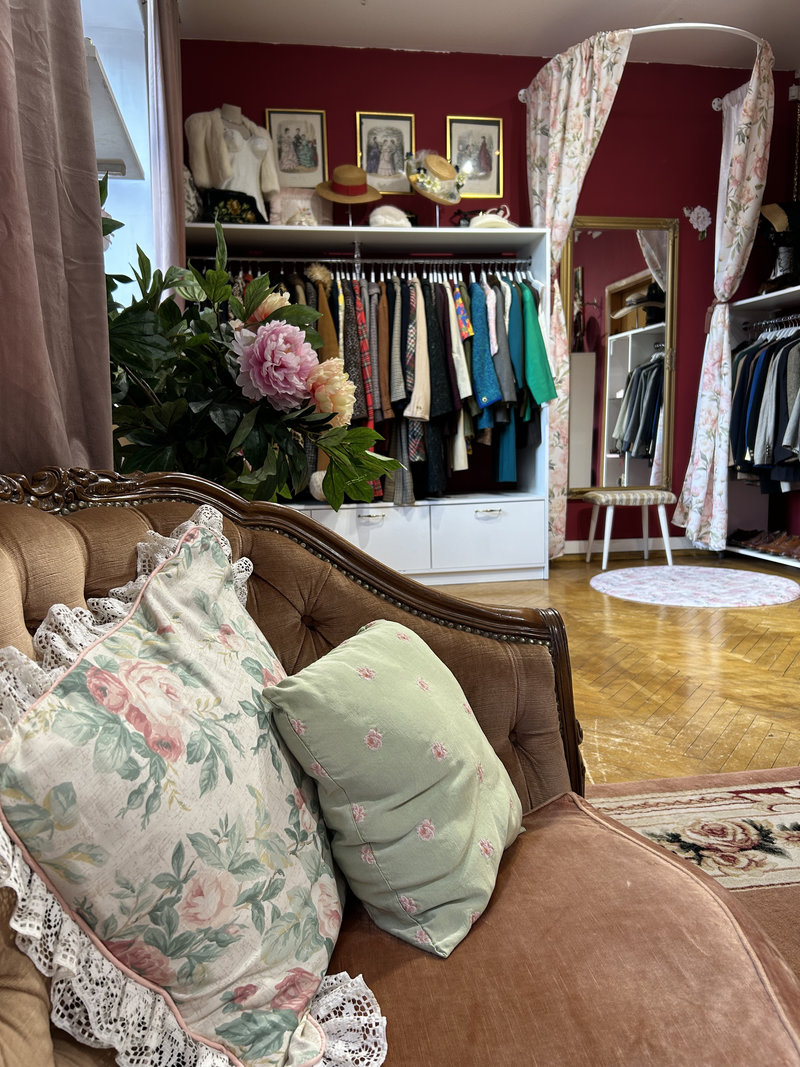 Шоурум Поліни Фаренбрух Dead Lady’s Closet