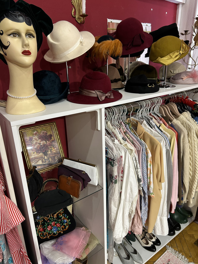 Шоурум Поліни Фаренбрух Dead Lady’s Closet