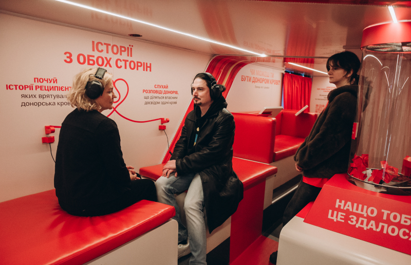 На Десятинній відкриють мобільний хаб, де можна здати кров для шпиталів