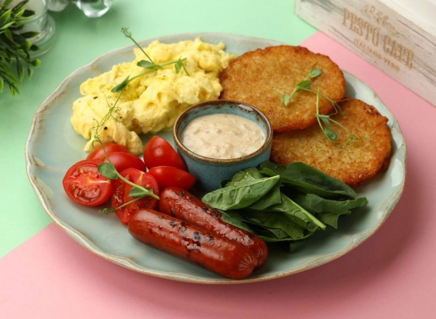 Сніданки у PESTO CAFE