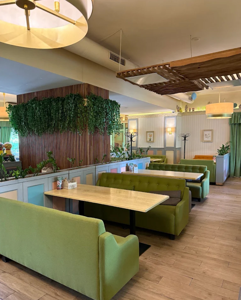 Сніданки у PESTO CAFE
