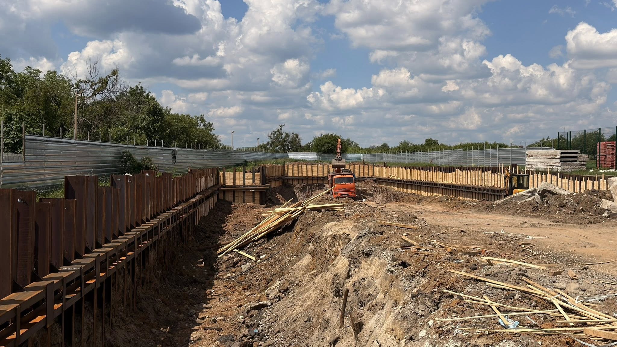 На Київщині будують підземну школу. Фото: facebook.com/drr.koda