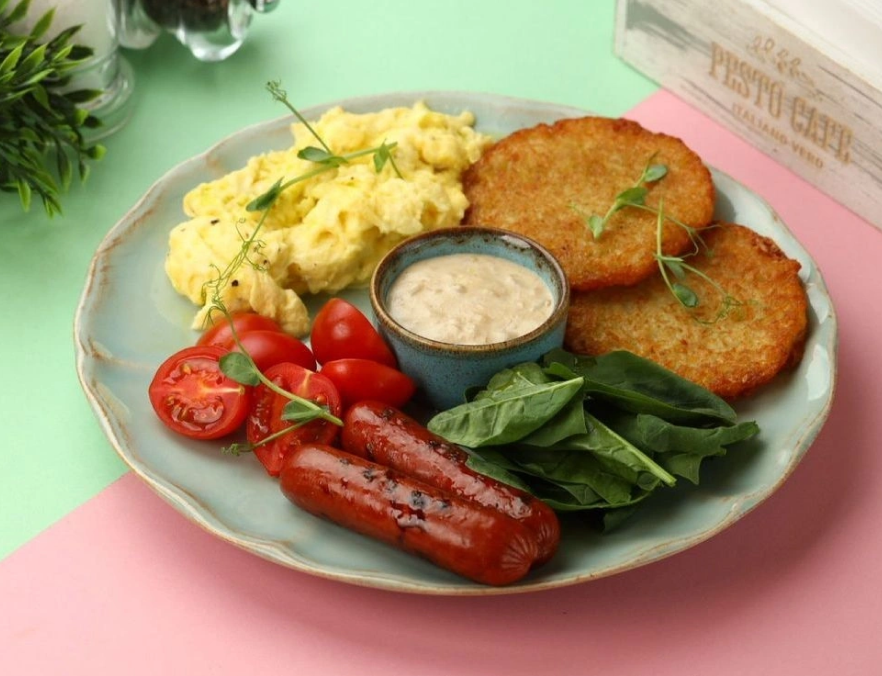 Сніданки у PESTO CAFE