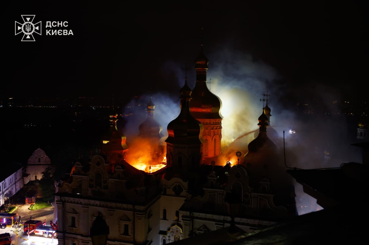 Пошкодження Успенського собору після атаки рф. Фото: ДСНС