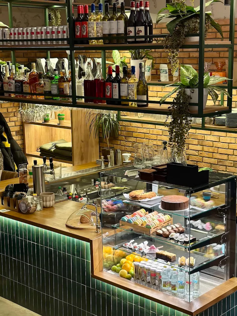 Сніданки в OPERA CAFE BAR 