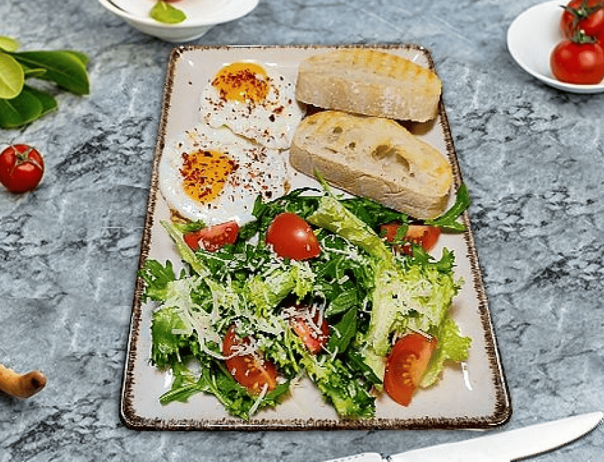 Сніданки у Tortila Cafe