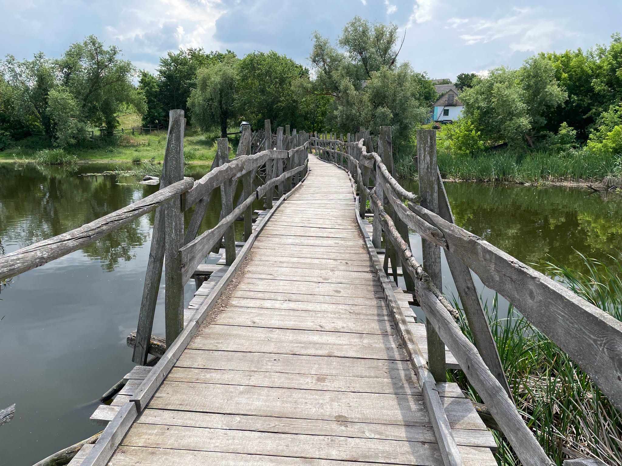 Перша хата, яка буде ревіталізована і перетворена у заміський хаб 