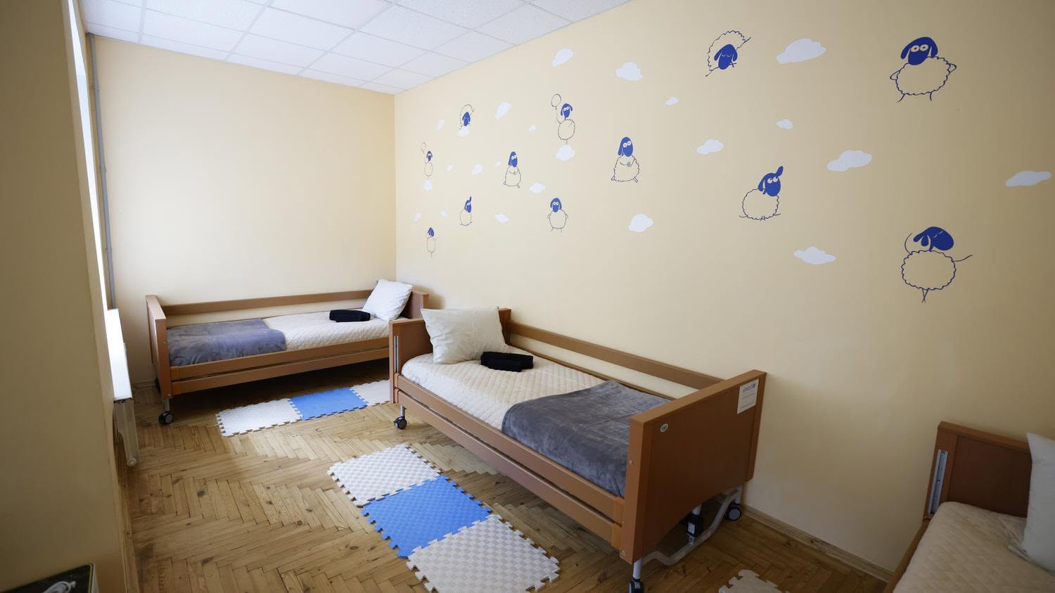 У Києві запускають нову послугу для батьків дітей з інвалідністю. Фото: КМДА