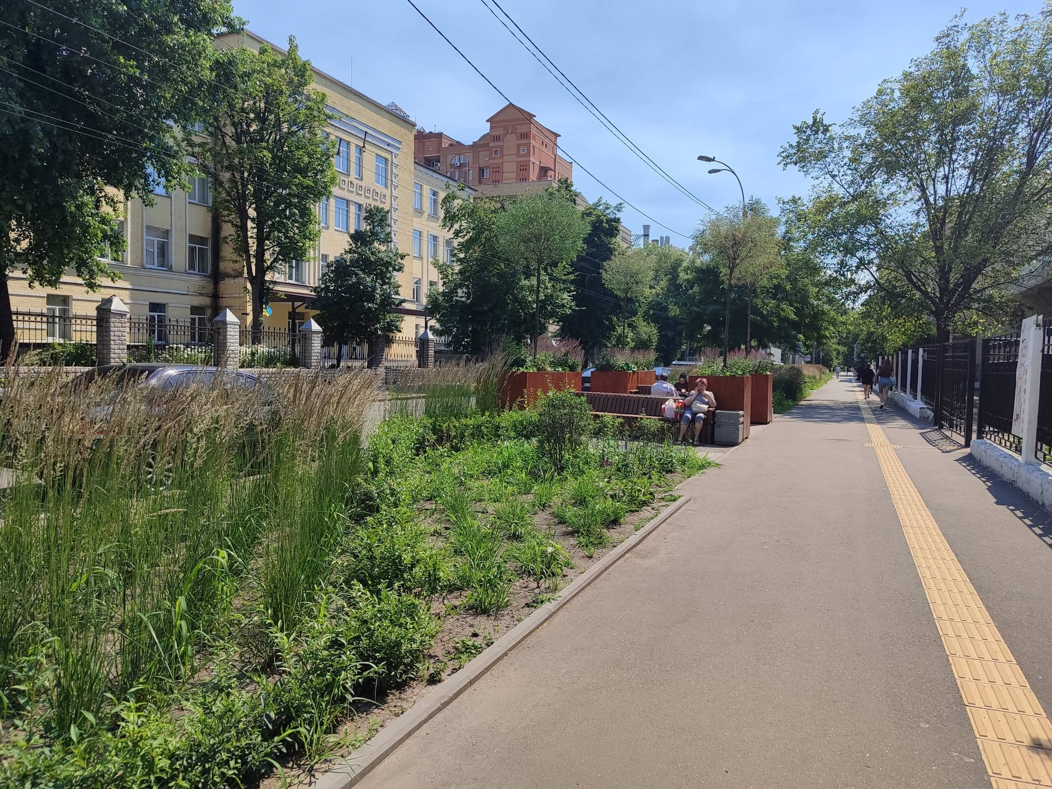 Новий сквер біля обласної лікарні. Фото: facebook.com/andreiev.yurii