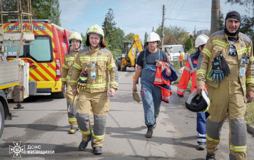 Ліквідація наслідків атаки рф у Вишневому триває