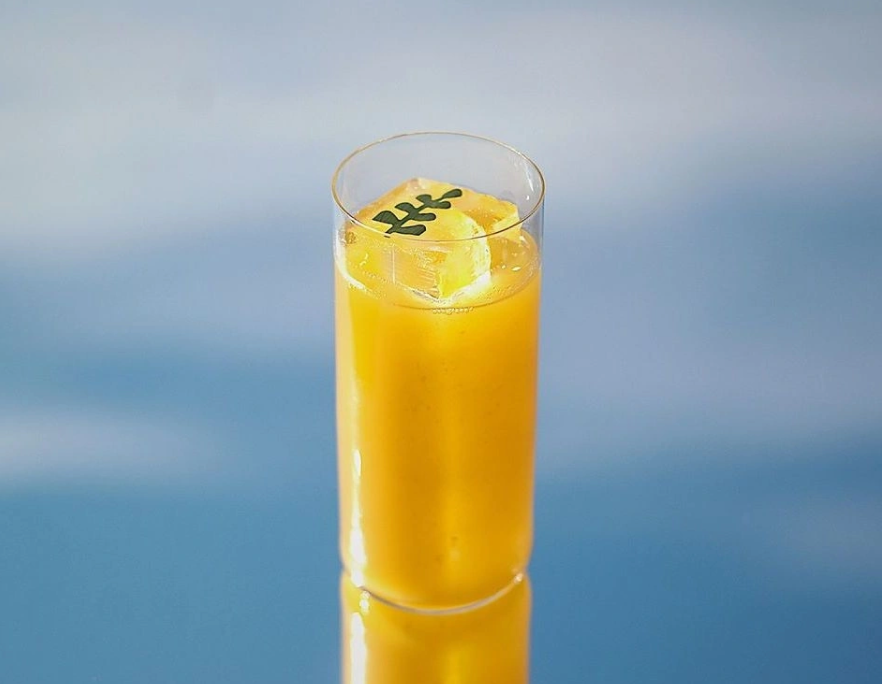 Що можна скуштувати у барі 1818 rooftop bar