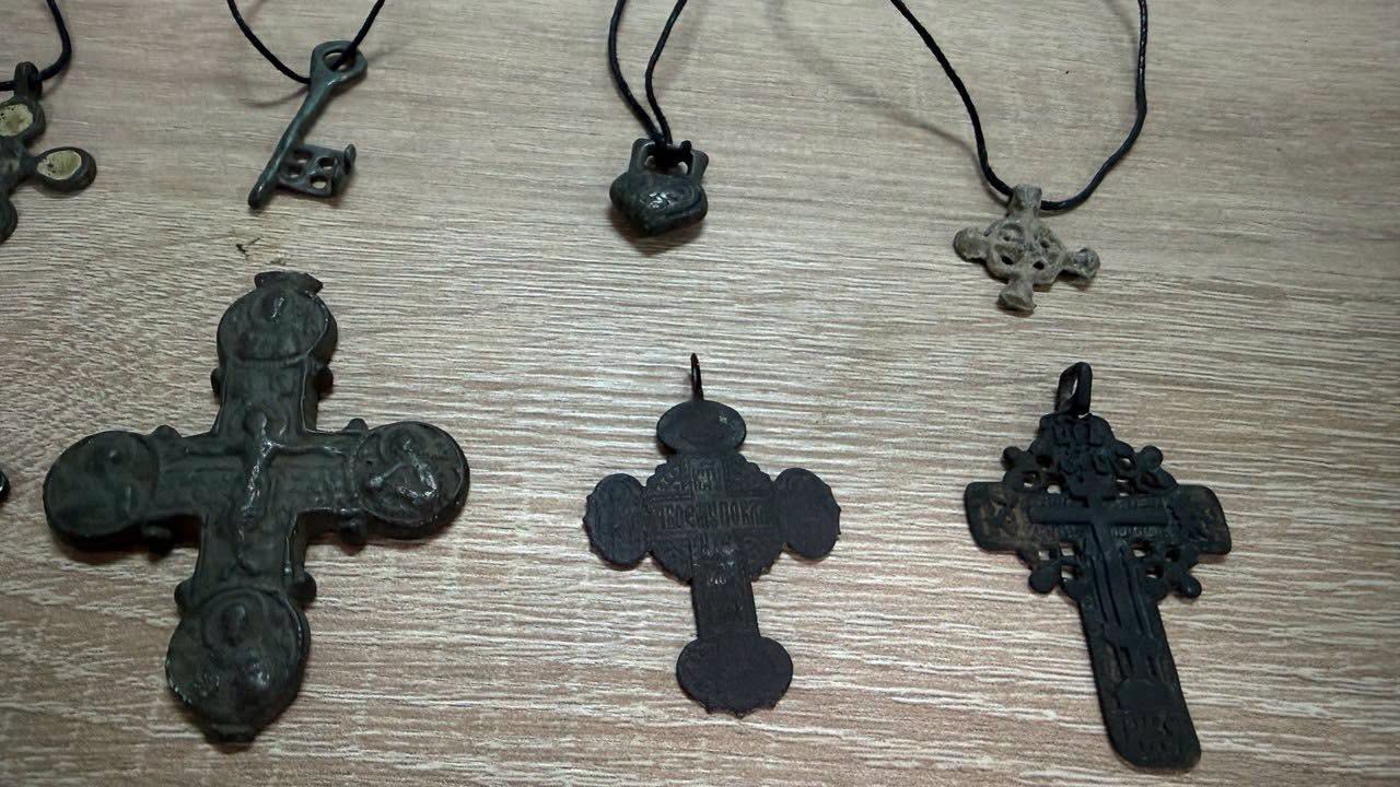 Унікальні артефакти доби Русі опинилися у Львівському музеї. Фото: facebook.com/KYIVcustomsUA