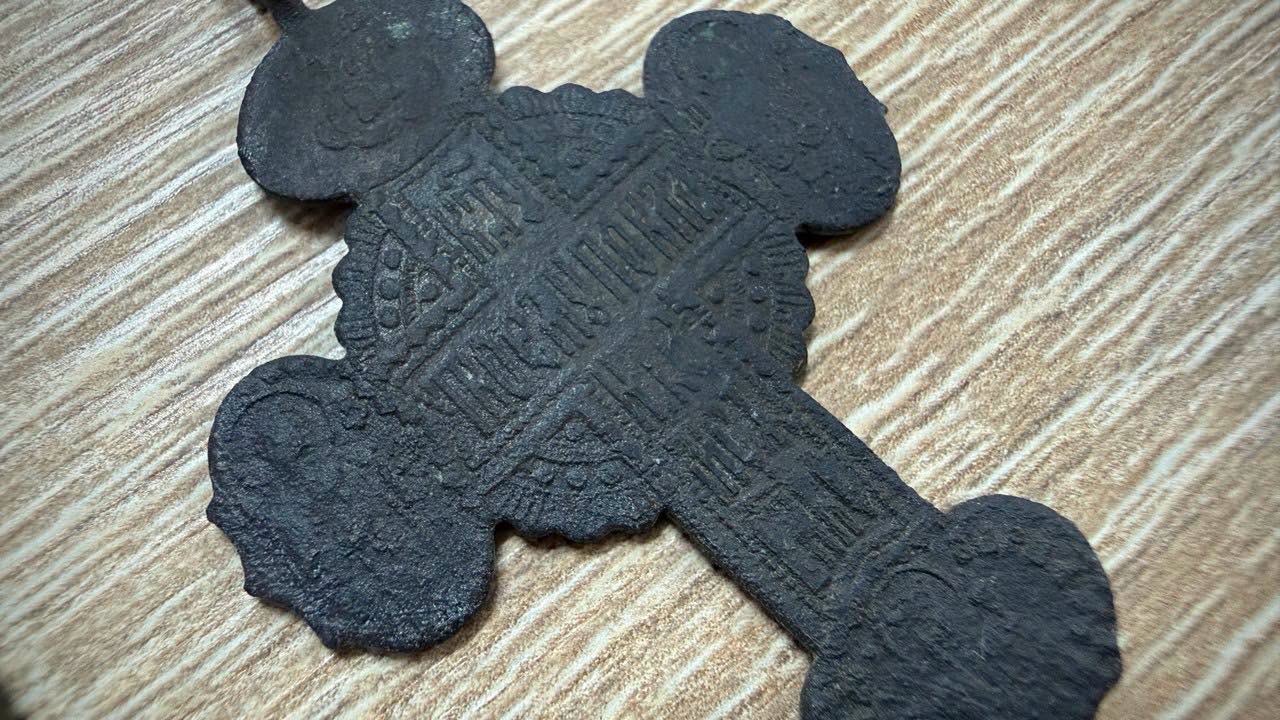Унікальні артефакти доби Русі опинилися у Львівському музеї. Фото: facebook.com/KYIVcustomsUA