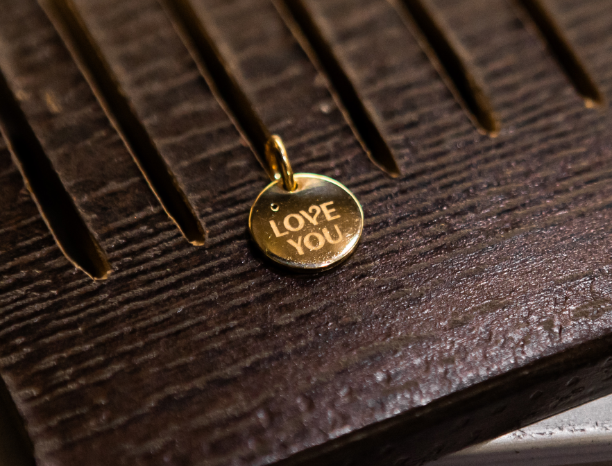 Як створюють прикраси LOVE YOU