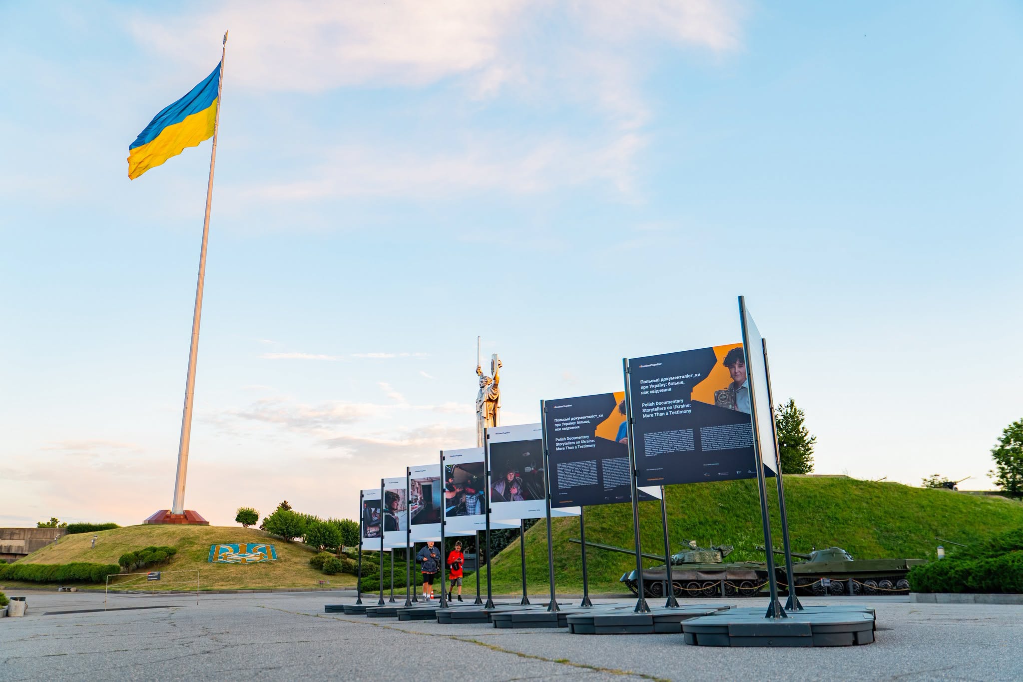 Фотовиставка Hell Jumpers у Києві. Фото: facebook.com/warmuseum.kyiv.ua