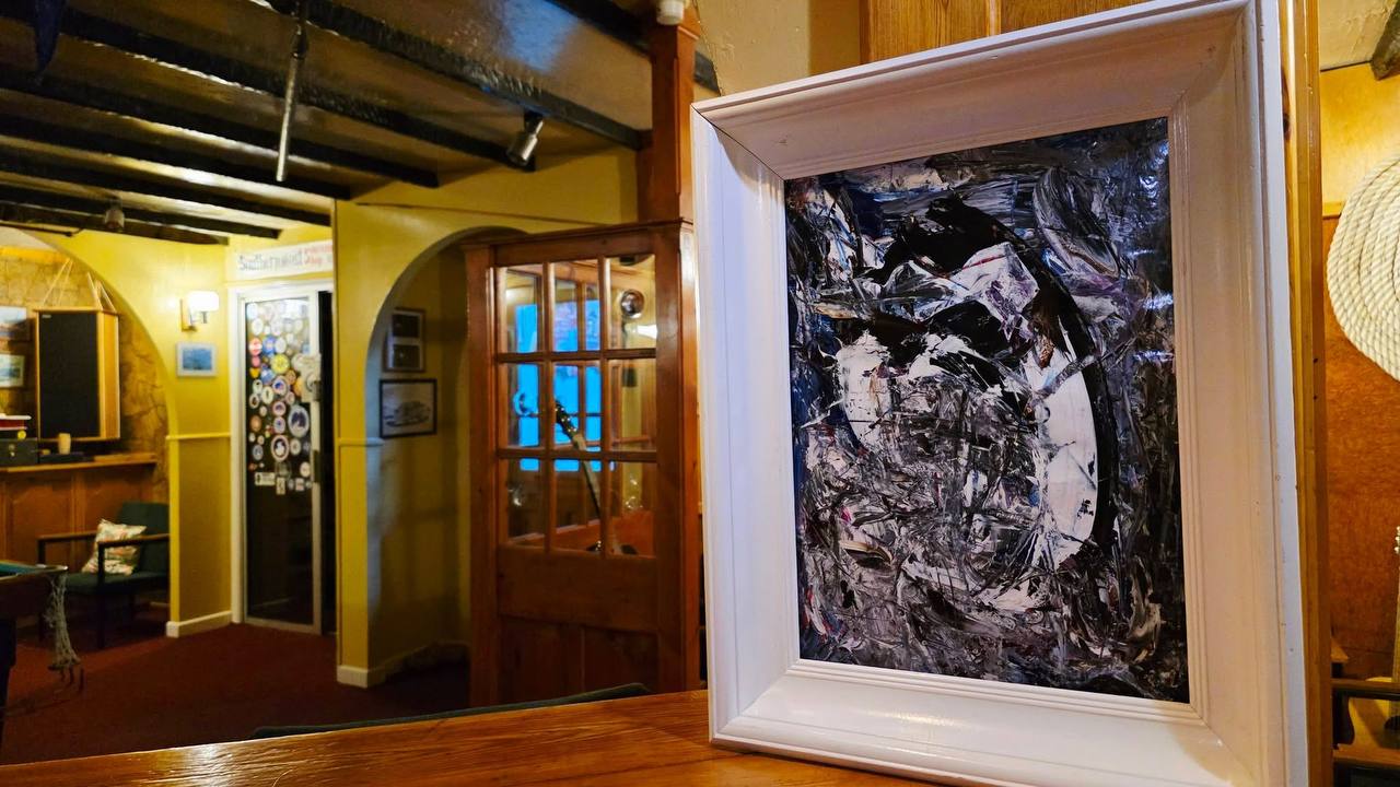 Картина Івана Марчука на станції "Академік Вернадський". Фото:  facebook.com/AntarcticCenter