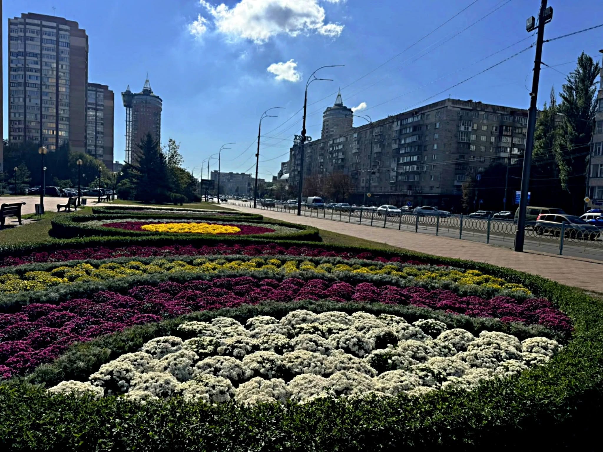Новий квітник у столиці. Фото: facebook.com/kpUZNpecersk