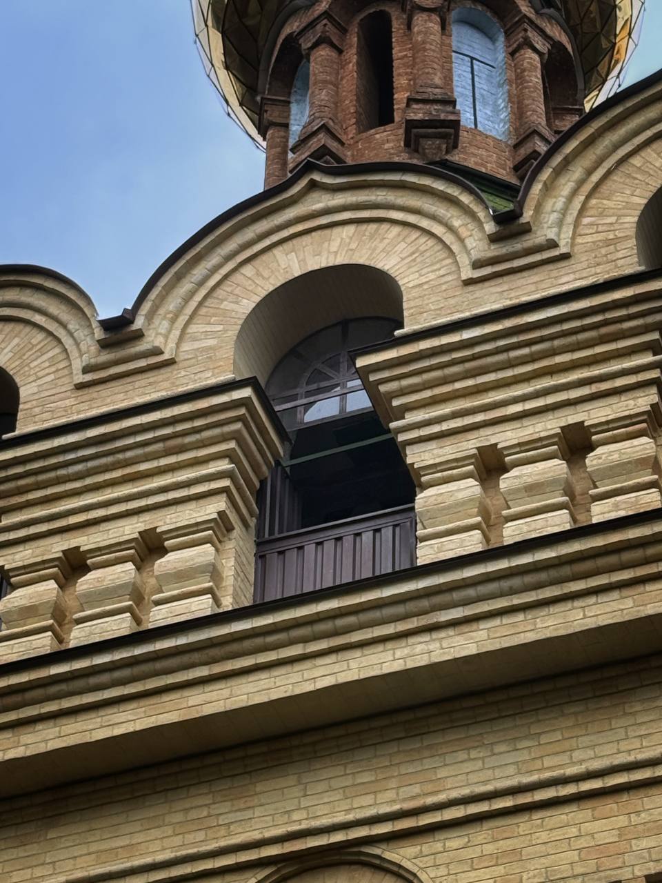 Ворожа атака пошкодила Свято-Покровський храм. Фото: t.me/Nakonechnyi_Volodymyr