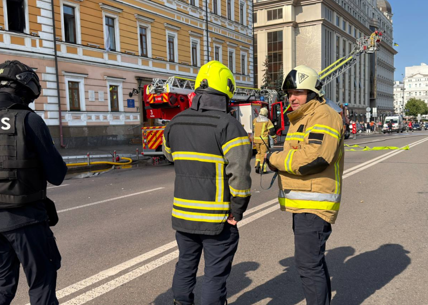 РФ вдарила по центру Києва 28 вересня: влучання по НАН України