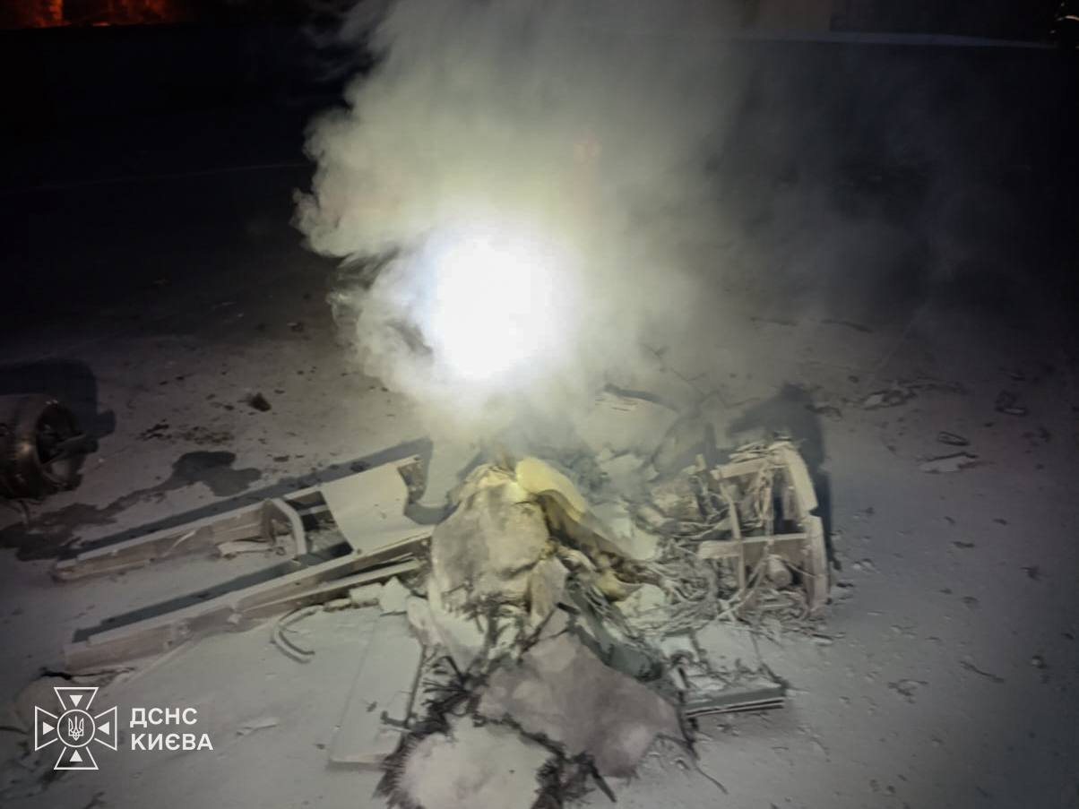 Вранці 6 жовтня Росія атакувала Київ. Фото: ДСНС