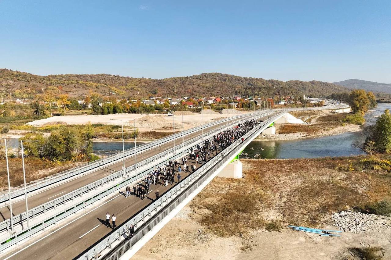 На Закарпатті відкрили новий пункт пропуску на кордоні з Румунією. Фото: mininfra.gov.ua
