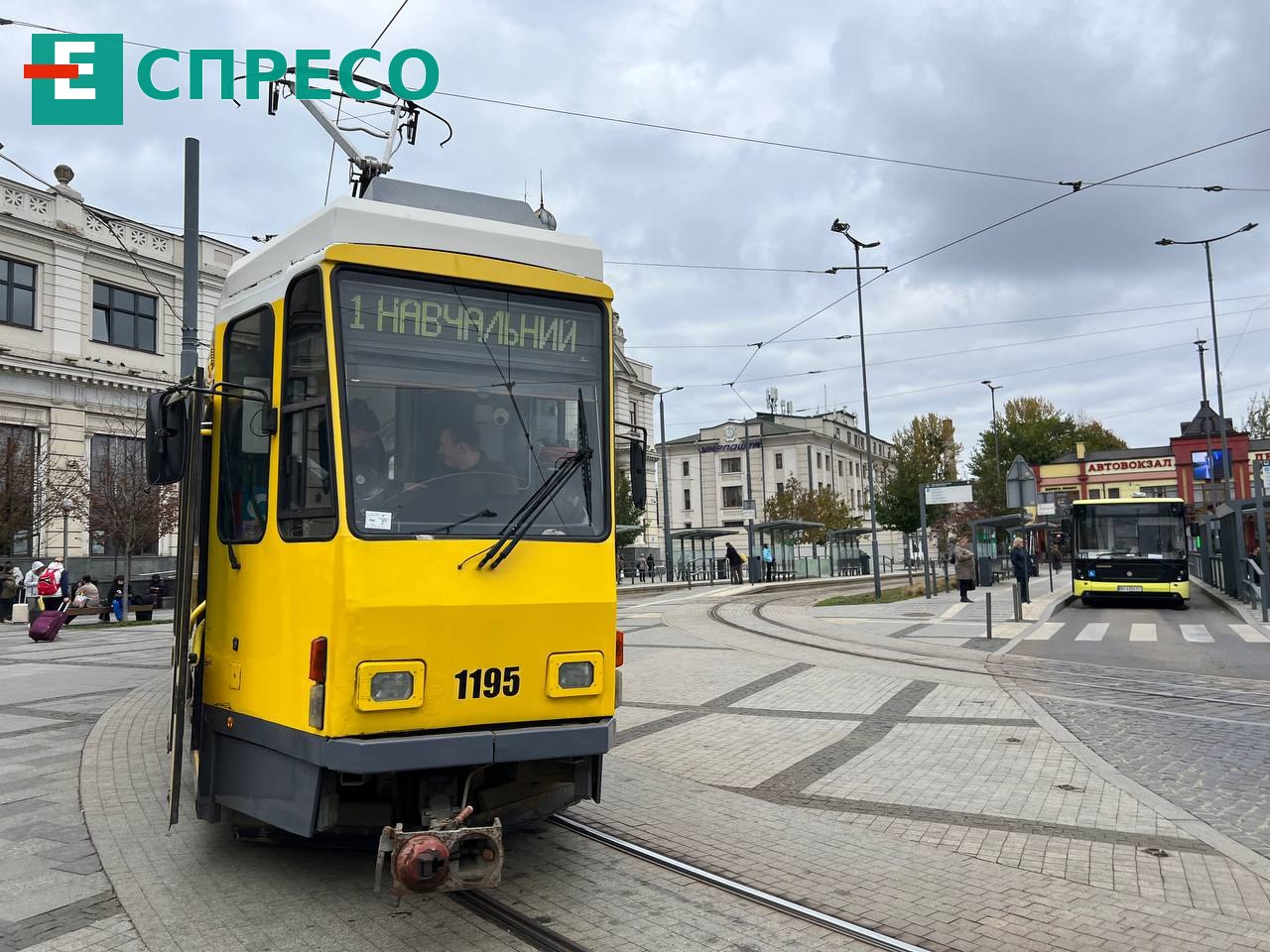 Ветеран із протезом став першим в Україні водієм трамвая. Фото: t.me/espreso_zahid