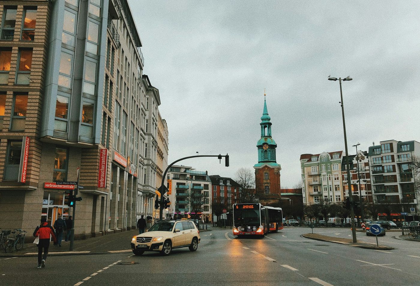 Київ вивчатиме досвід Гамбурга у покращені дорожнього руху: міста підписали меморандум