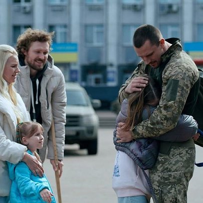 10 фільмів про перші дні повномасштабного вторгнення - 412x412