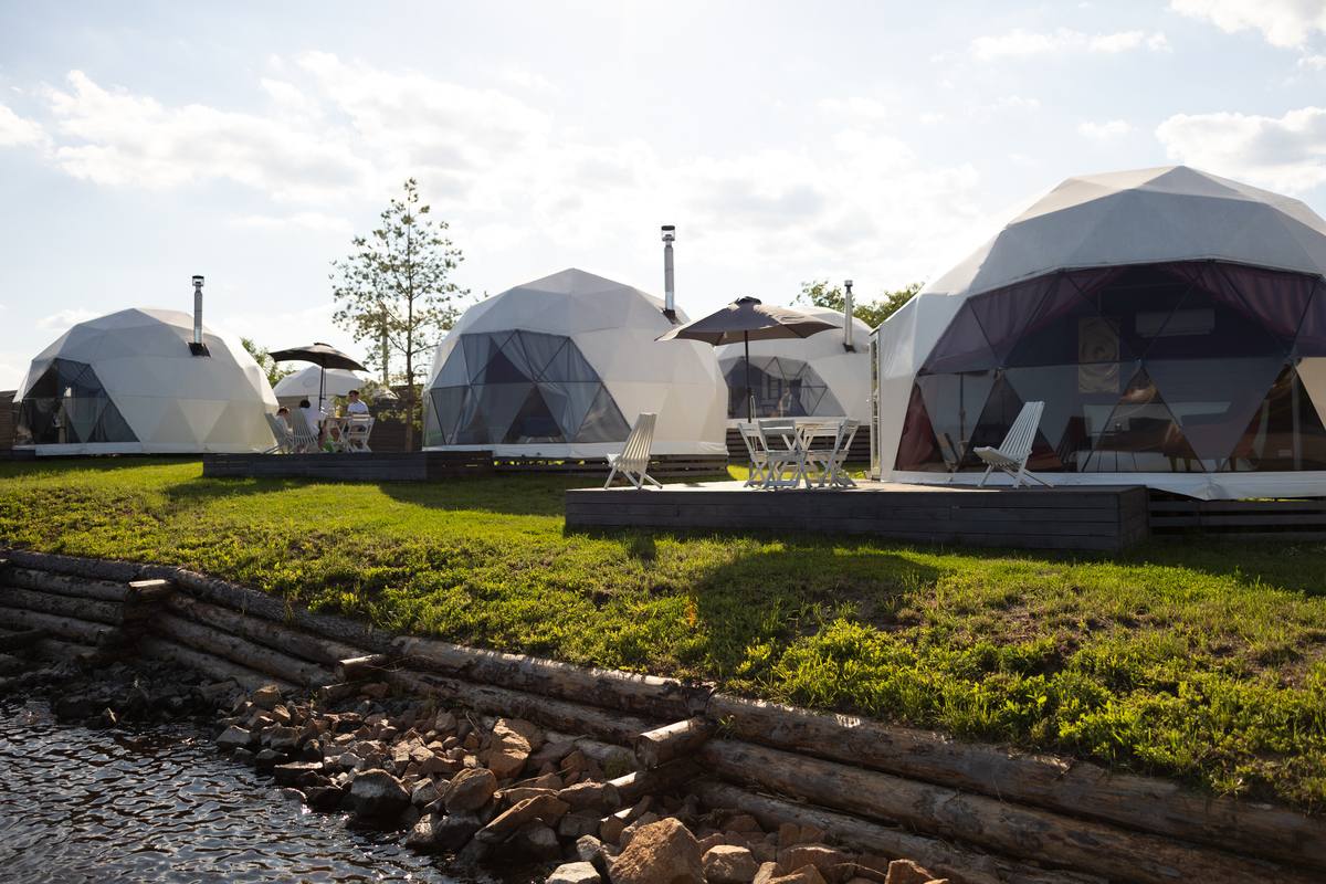 EcoSpace будиночки на березі Киїського моря