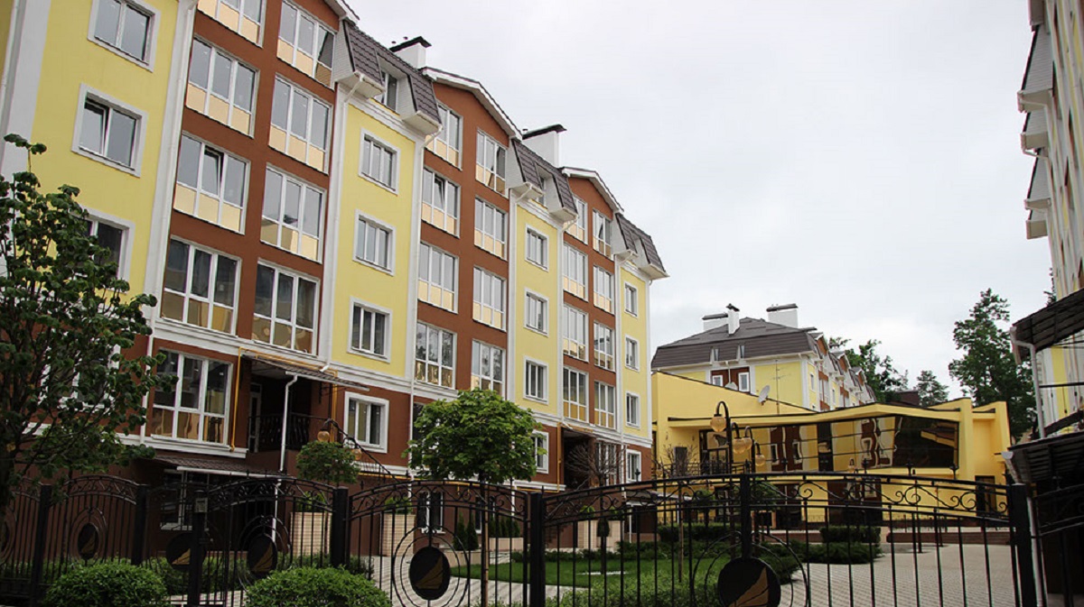 В Ірпені відновили будинок, що постраждав через російські обстріли