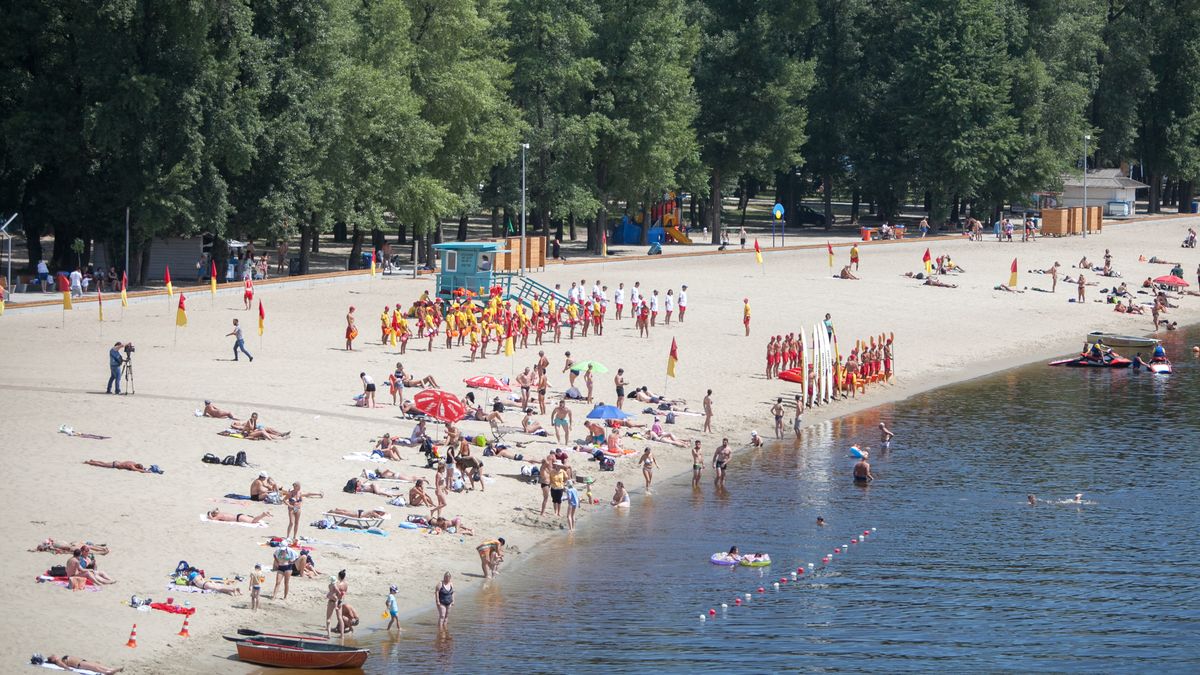 У МОЗ назвали пляжі Києва, де безпечно купатися
