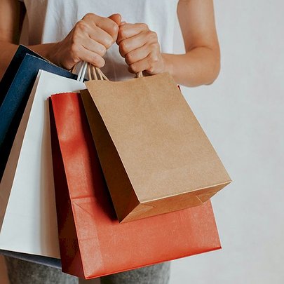 Феномен Чорної п'ятниці: як споживацький ажіотаж керує нашими рішеннями — пояснюють експертки - 412x412