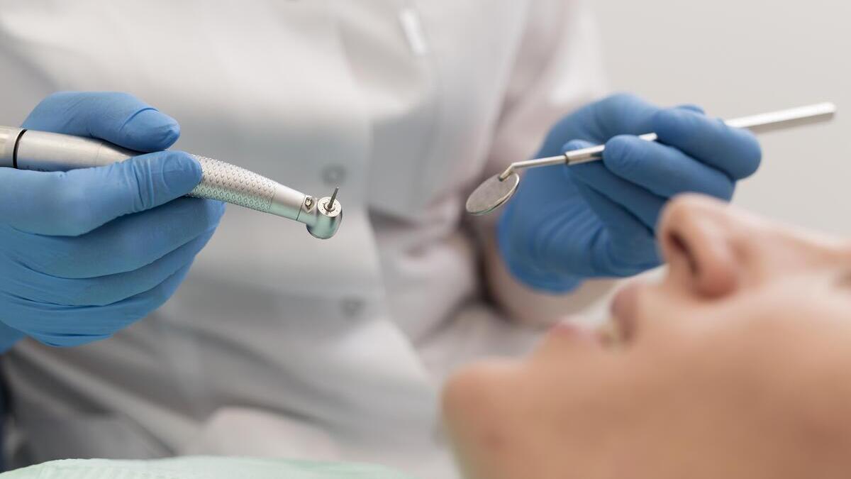 Київ компенсуватиме низку стоматологічних послуг захисникам: як отримати