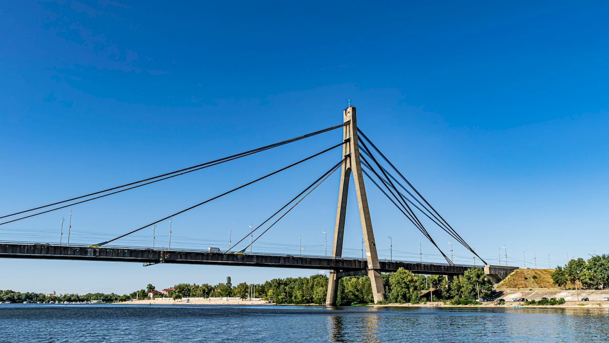 Турецька компанія відремонтує частину Північного мосту через річку Десенка за 185 млн грн